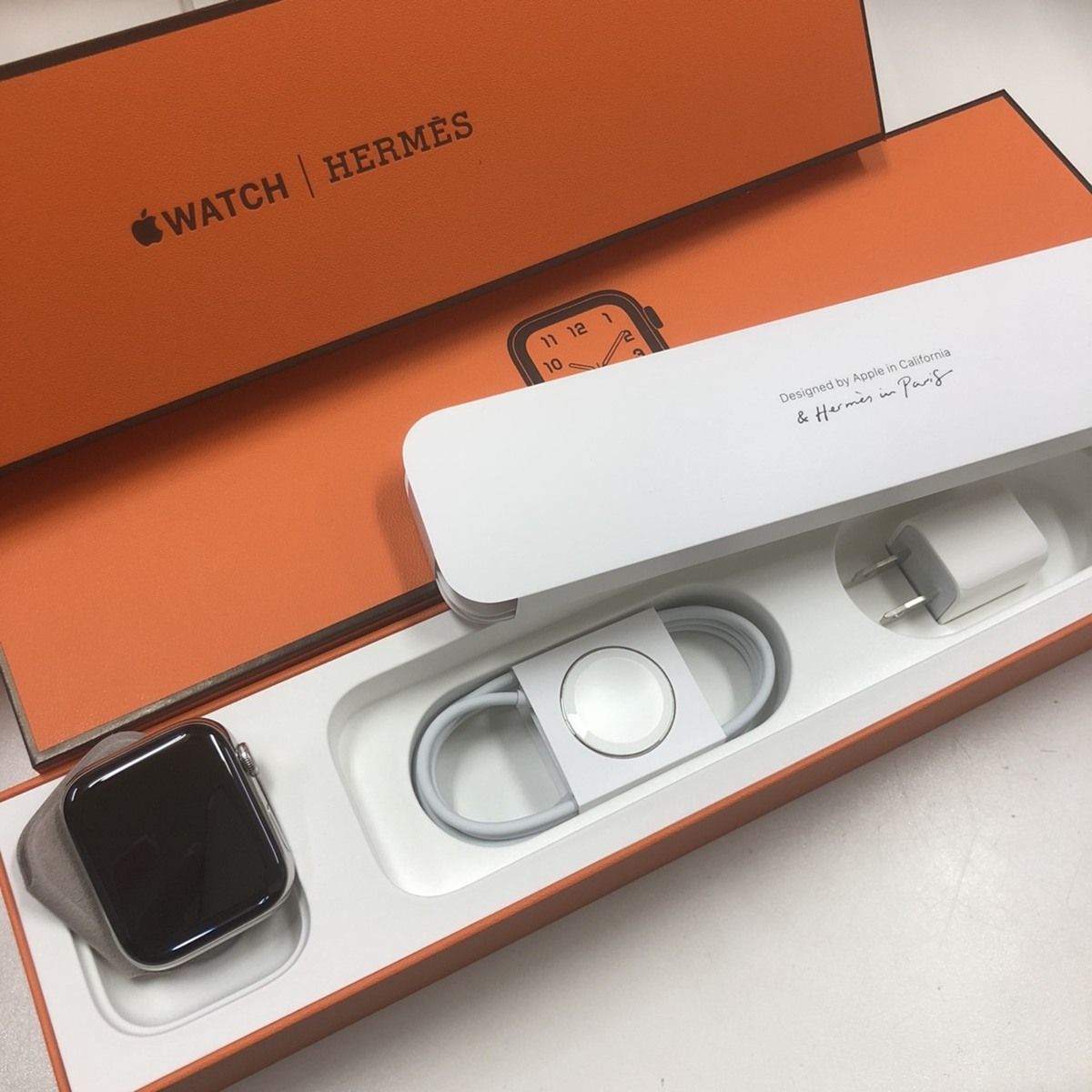 買取商品：HERMES Apple Watch series4 GPS+LTE 44mm