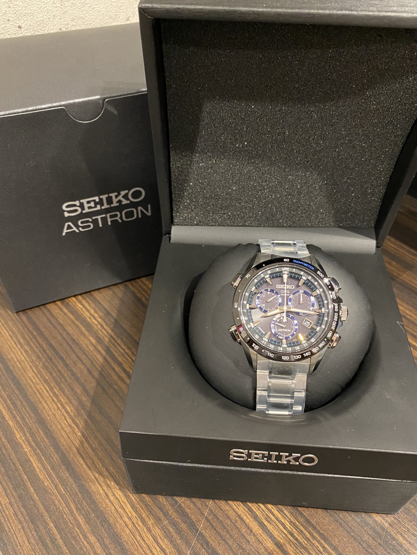 買取商品：SEIKO ASTRON クロノグラフ 腕時計 8X82–0AN0–1