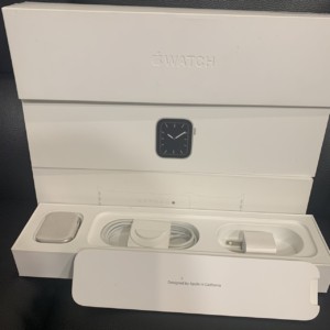 【中古】Apple Watch Series5 40mm