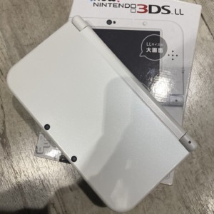 new NINTENDO 3DS LL White