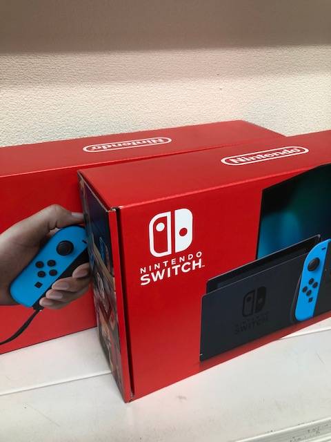 買取商品：【新品未使用】Nintendo Switch ネオン　2台