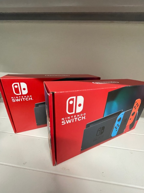 買取商品：Nintendo Switch 新品　ネオン/グレー