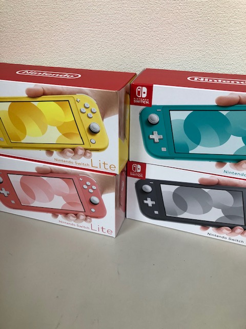 買取商品：【新品未使用】Nintendo Switch Lite 4台