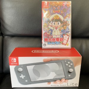 【新品】Nintendo Switch Lite グレー ＆ 桃太郎電鉄(ソフト)