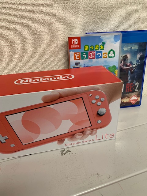 買取商品：【中古美品】Nintendo Switch Lite＋ソフトセット