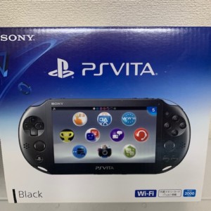 【中古品】PlayStation VITA　PCH-2000ZA11　ブラック