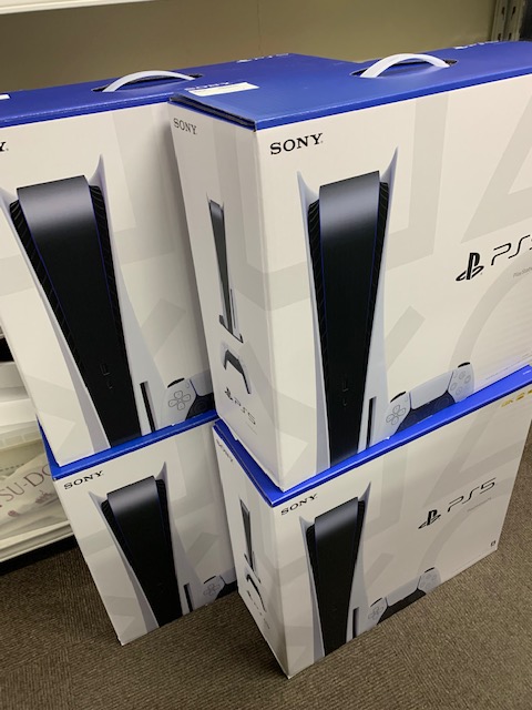 買取商品：PlayStation 5　新品未使用品4台