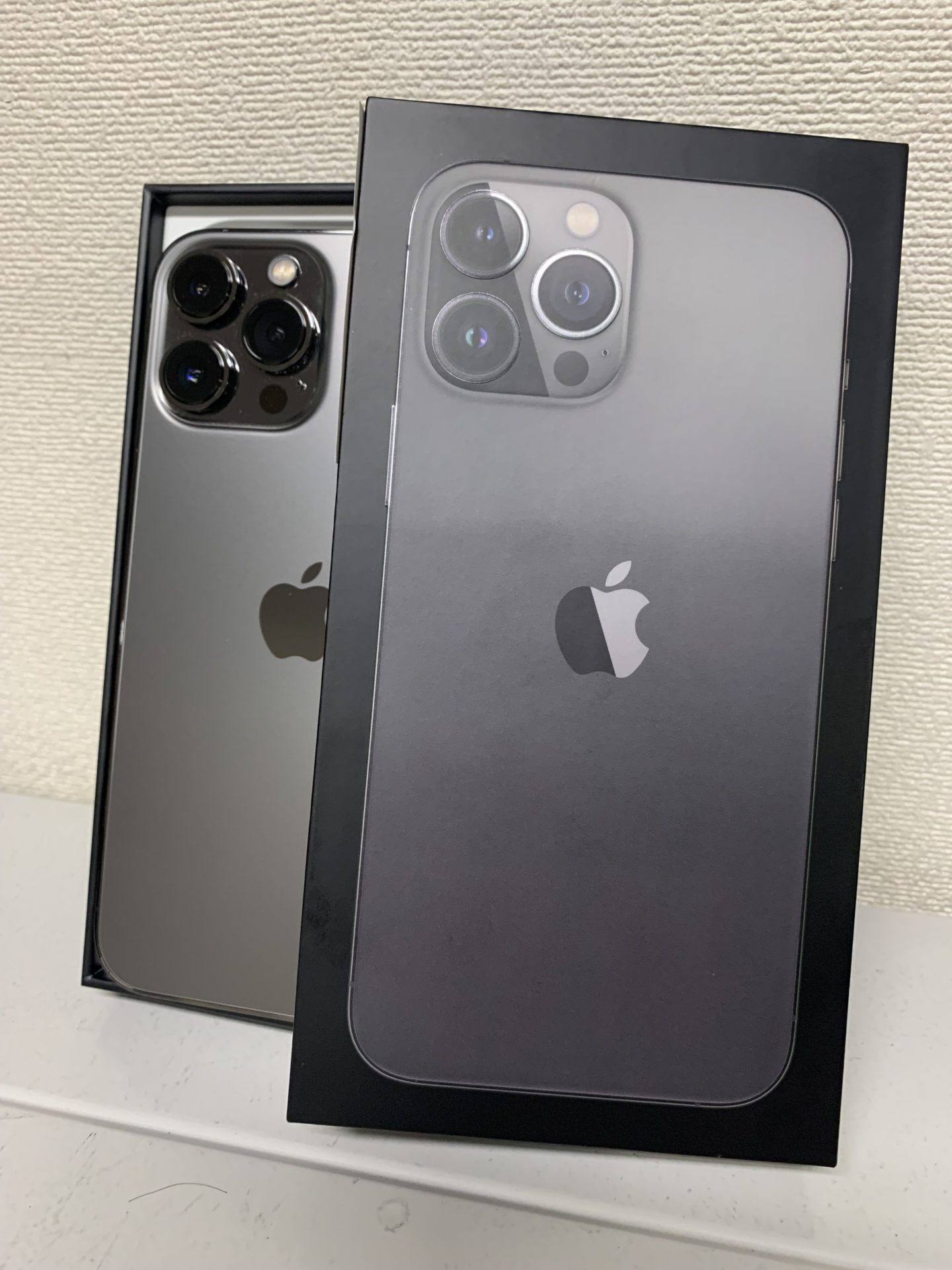 au版 iPhone13 pro Max 512GB ｸﾞﾗﾌｧｲﾄ 中古美品 | 福岡の買取・質屋 ...