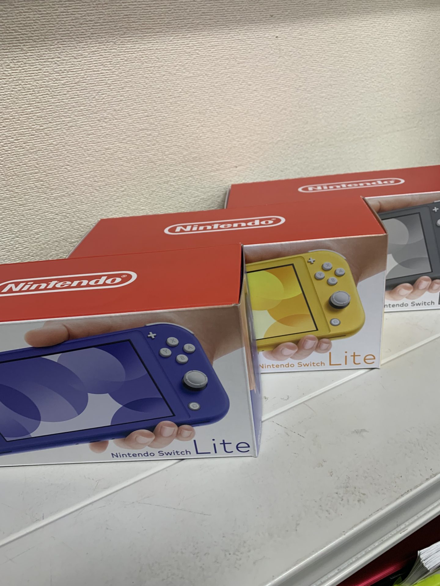 買取商品：Nintendo Switch Lite 3台　新品未使用品