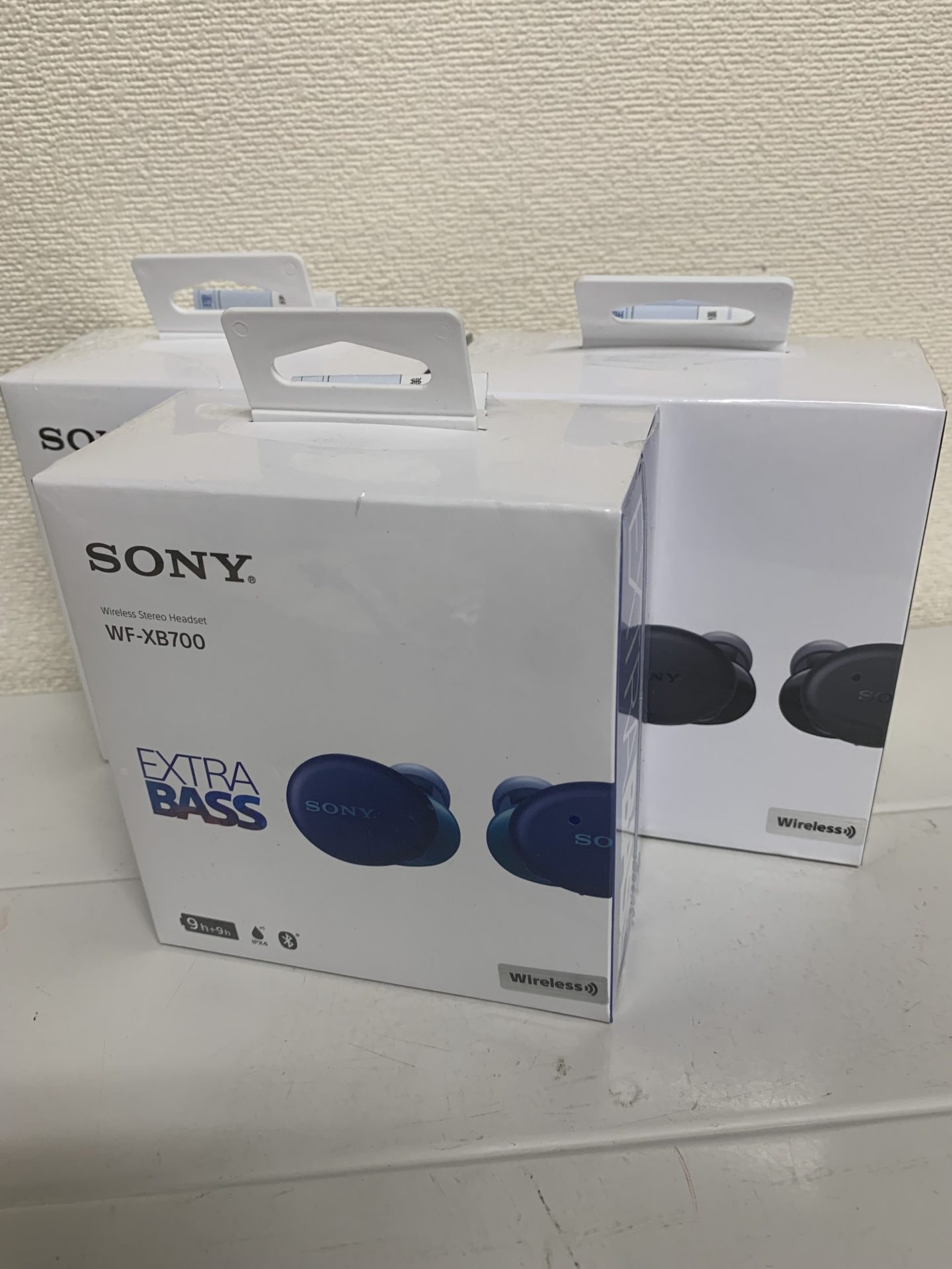 買取商品：SONY Wireless Stereo Headset WF-XB700 ﾌﾞﾗｯｸ/ﾌﾞﾙｰ　3台