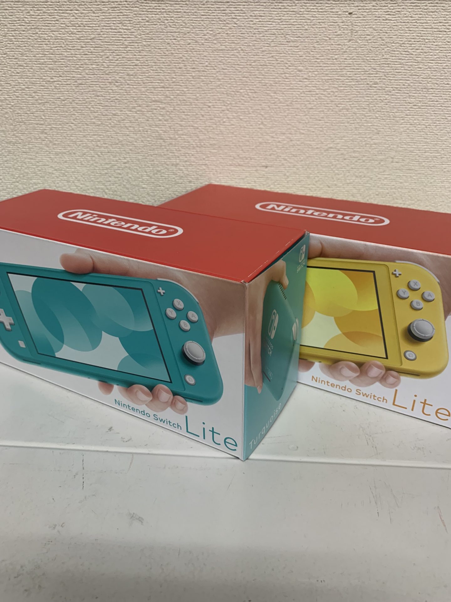 買取商品：Nintendo Switch Lite ターコイズ/イエロー　2台