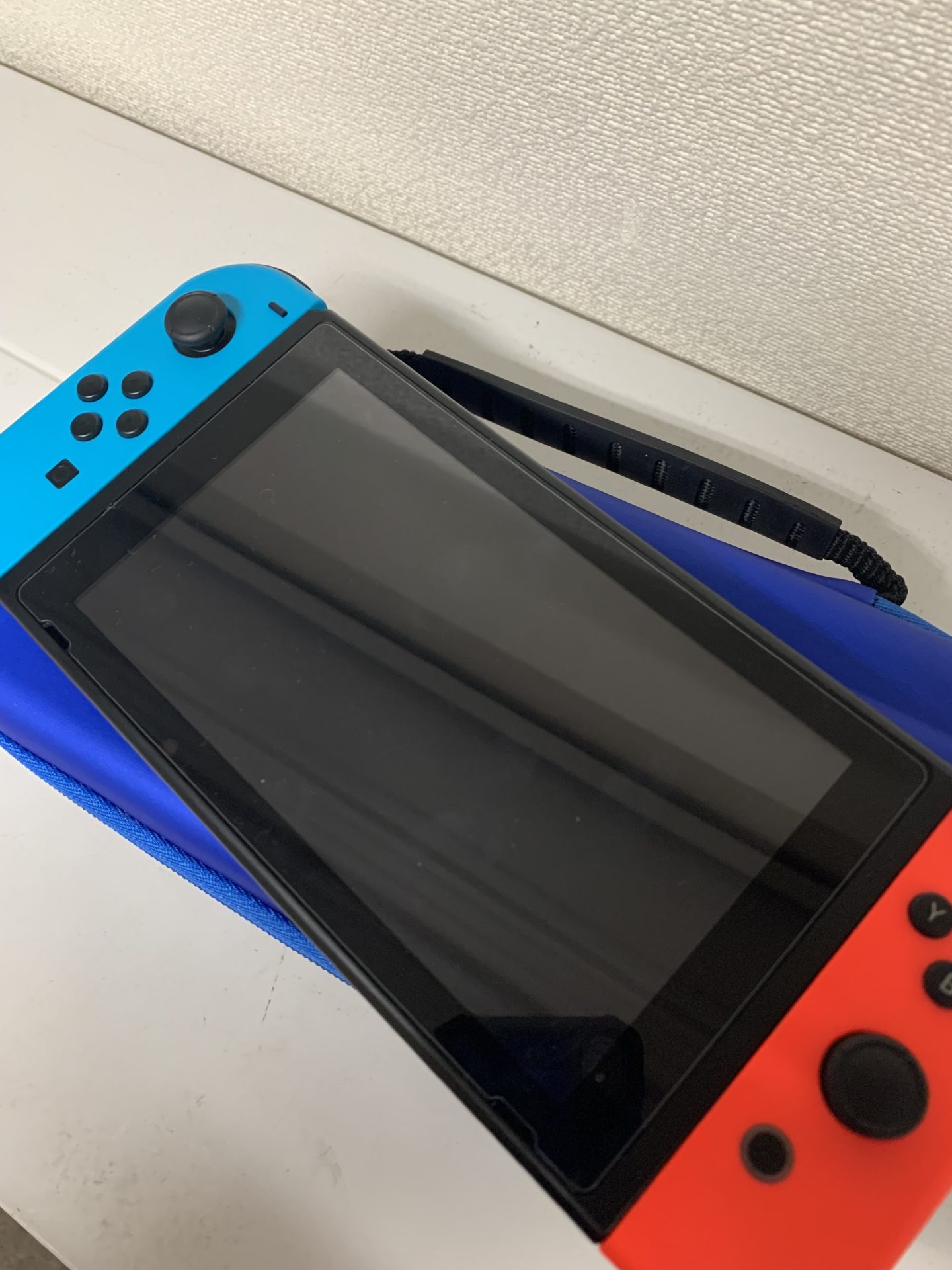 買取商品：Nintendo Switch 本体＋JoyCon　中古品