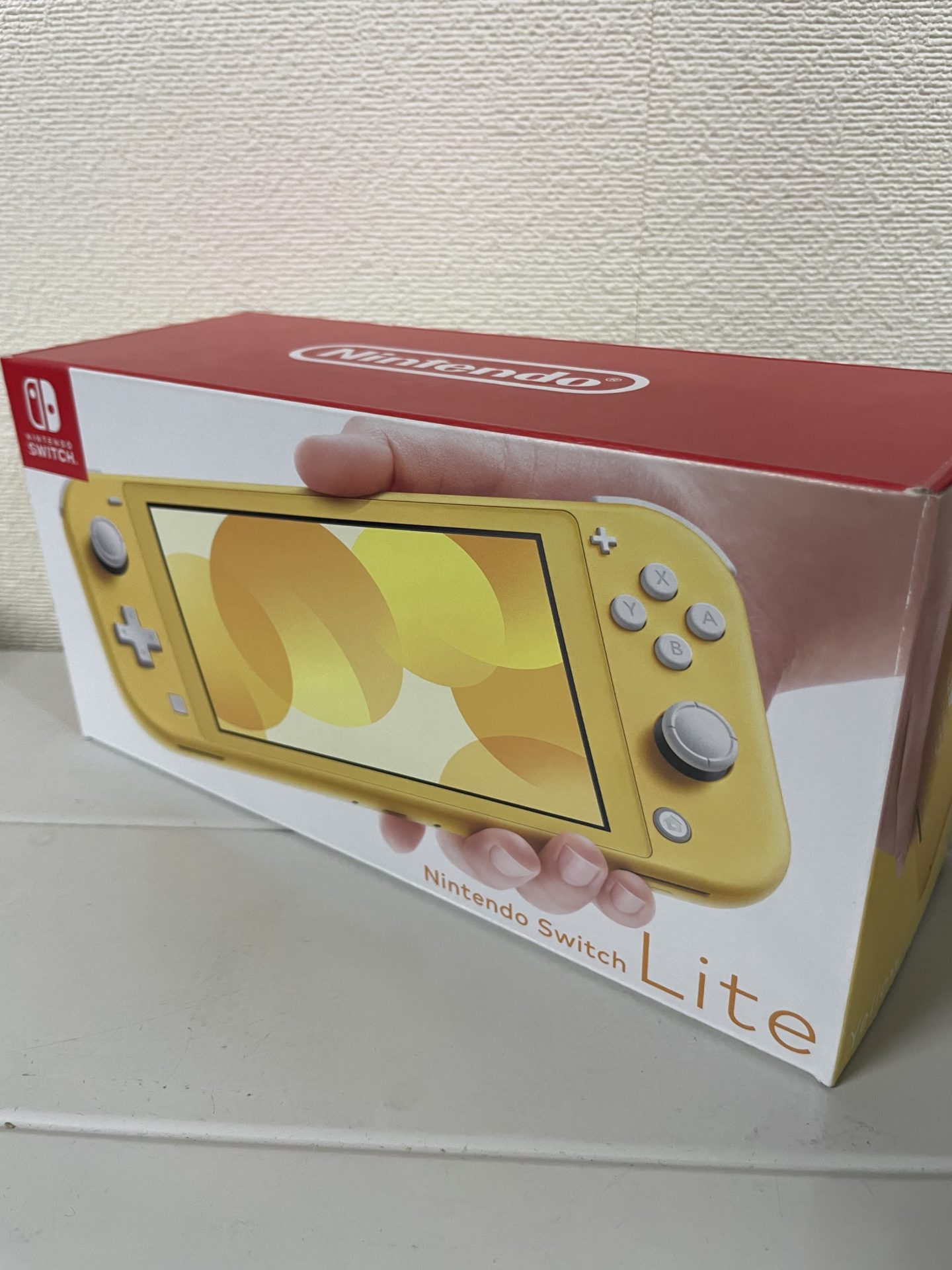 買取商品：任天堂　Nintendo Switch Lite イエロー 中古美品