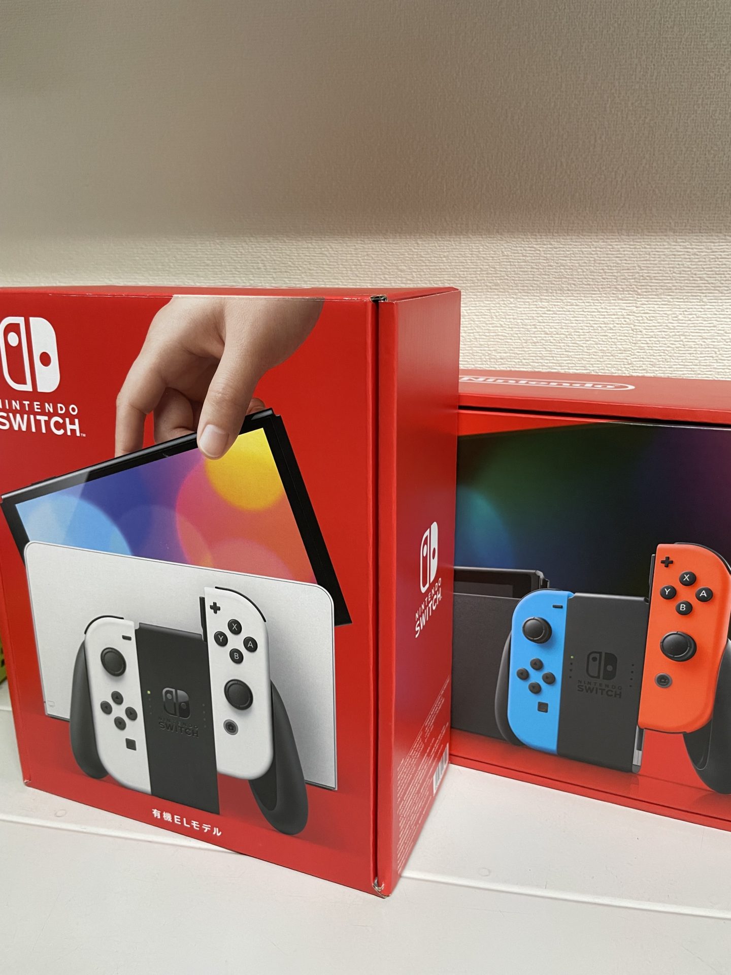 買取商品：任天堂　Nintendo Switch 有機モデル / 新型モデル　新品未使用