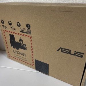 ASUS 10.5型Chromebookノートパソコン CM3000DV 新品未使用品