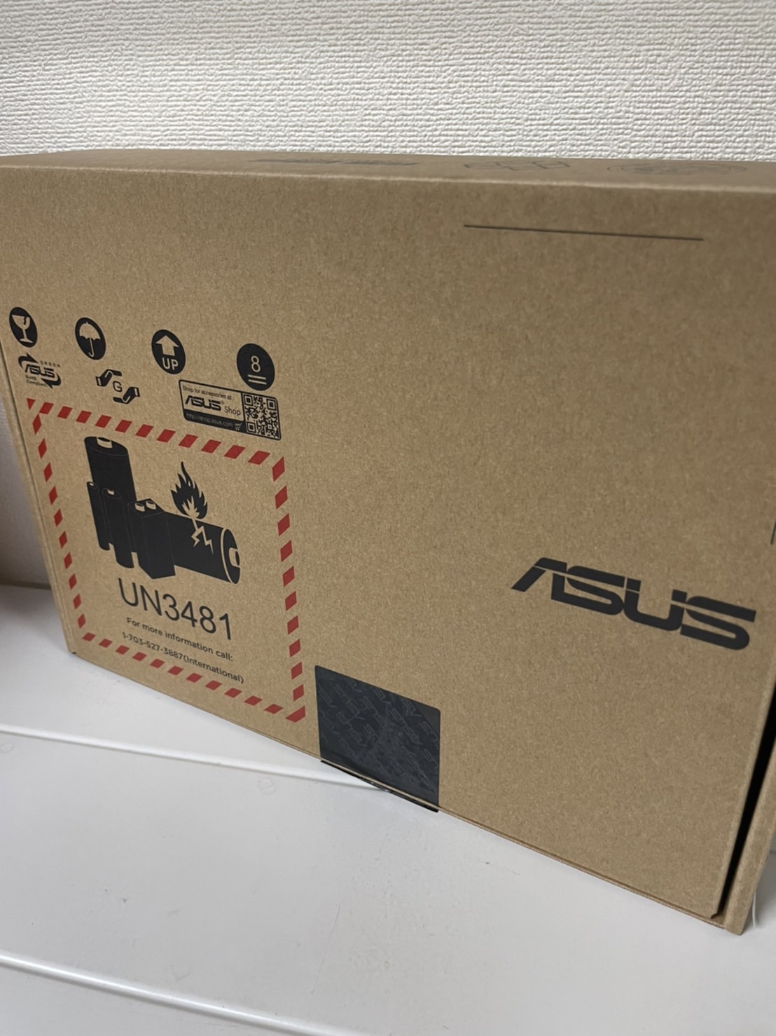 買取商品：ASUS 10.5型Chromebookノートパソコン CM3000DV 新品未使用品