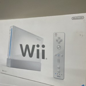 任天堂　Wii 本体　中古品