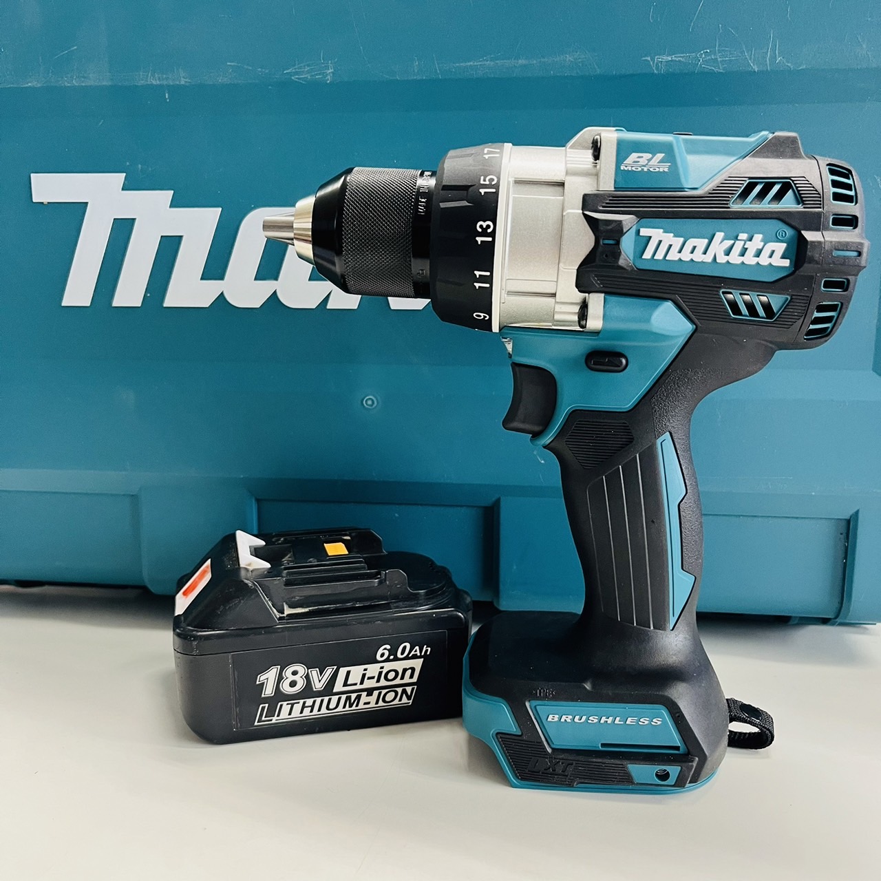 買取商品：【行橋店】18V 充電式ドライバドリル DF486D