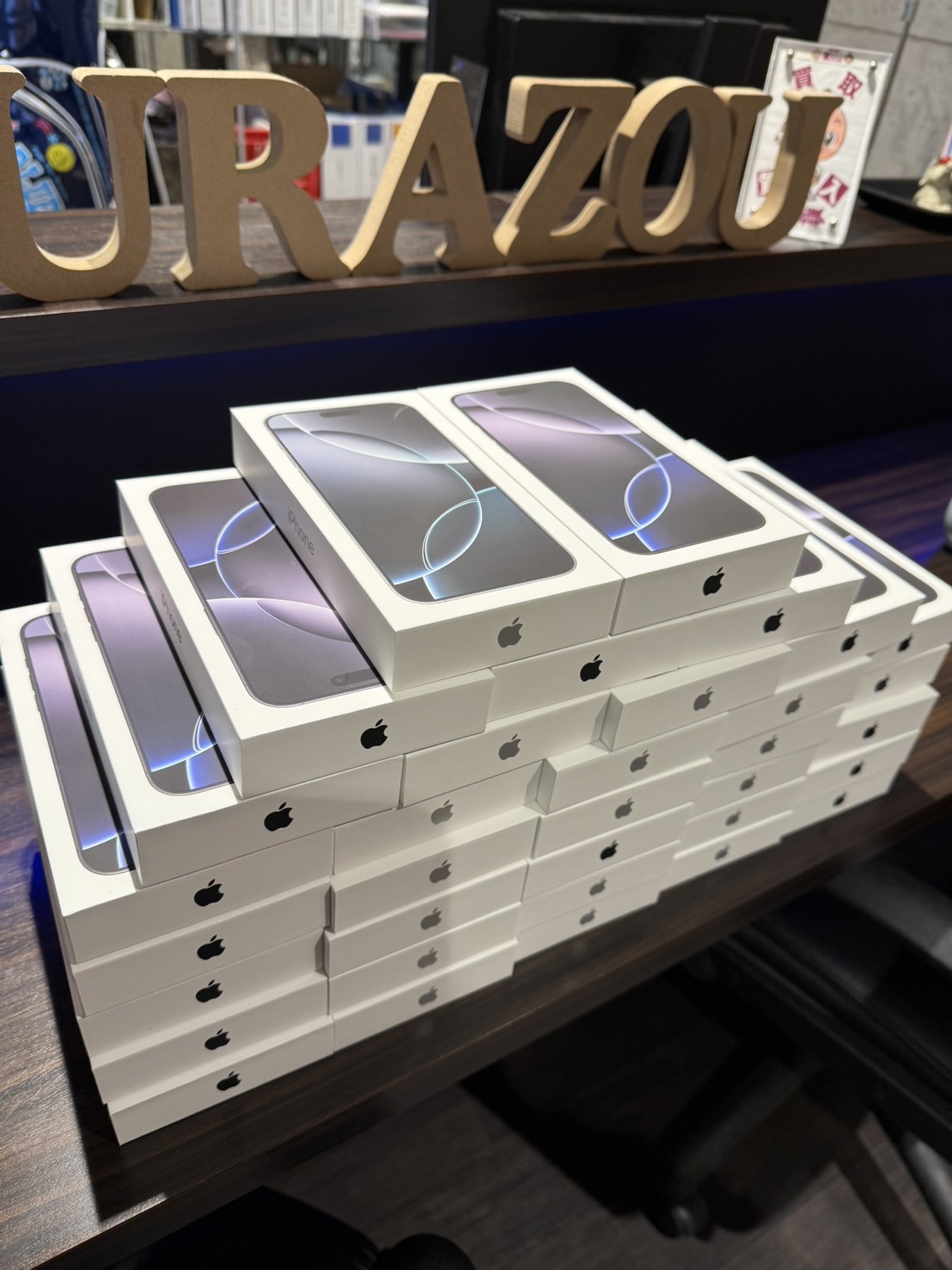 買取商品：【行橋店】iPhone16ProMax 512GB 1TB 計34台
