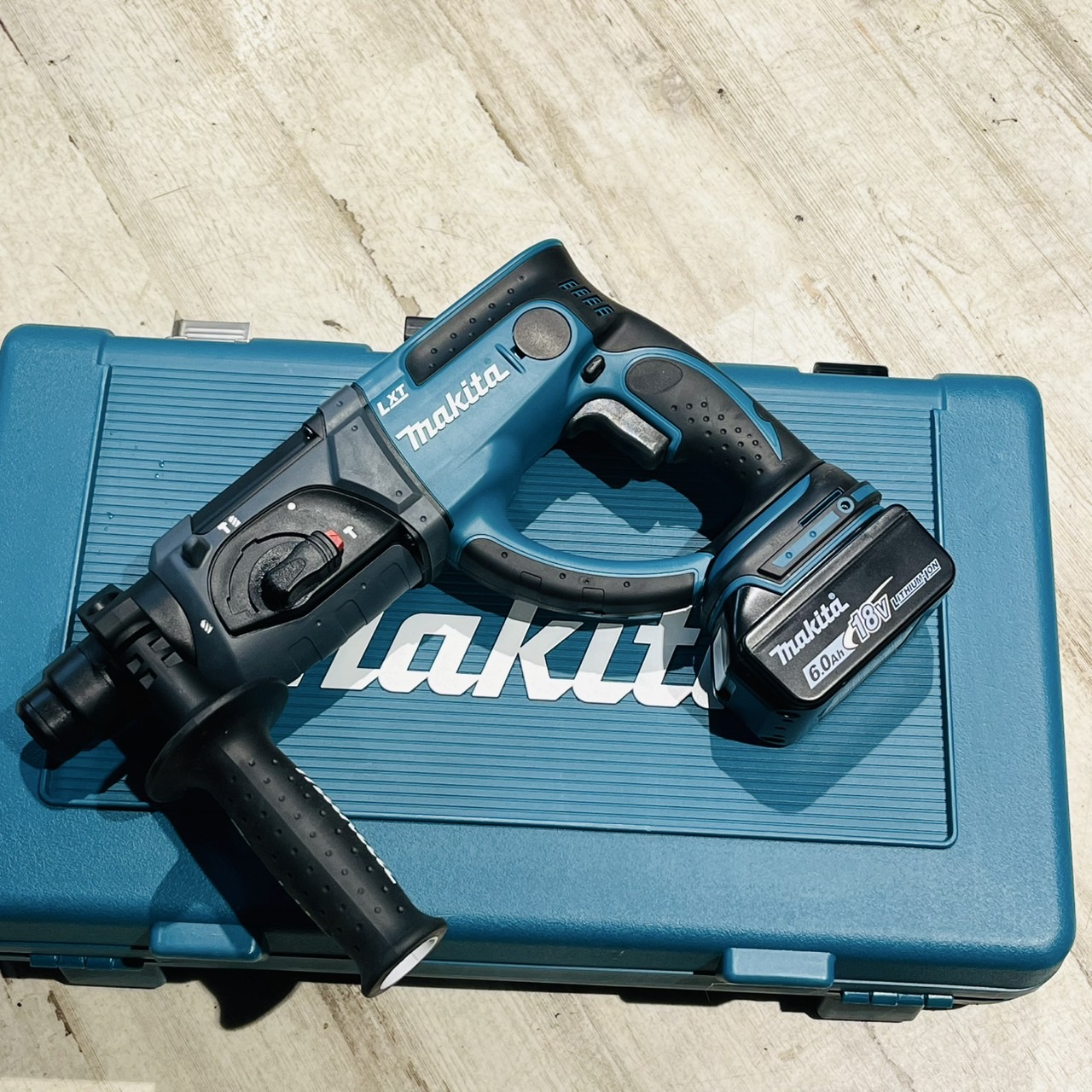 買取商品：【行橋店】18V 充電式ハンマドリル HR202DRGX