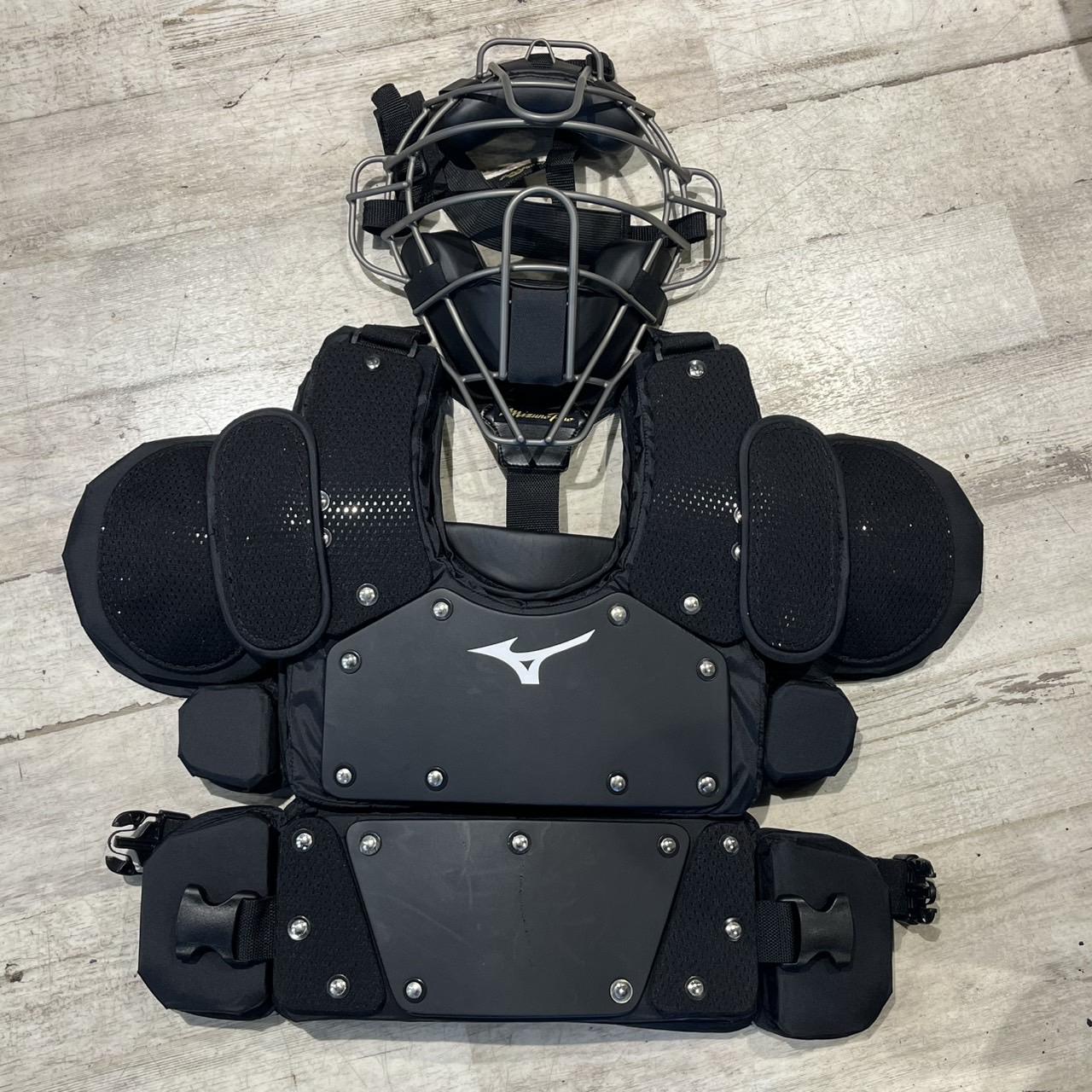 買取商品：【行橋店】MIZUNO 硬式用 審判 プロテクター 2点セット
