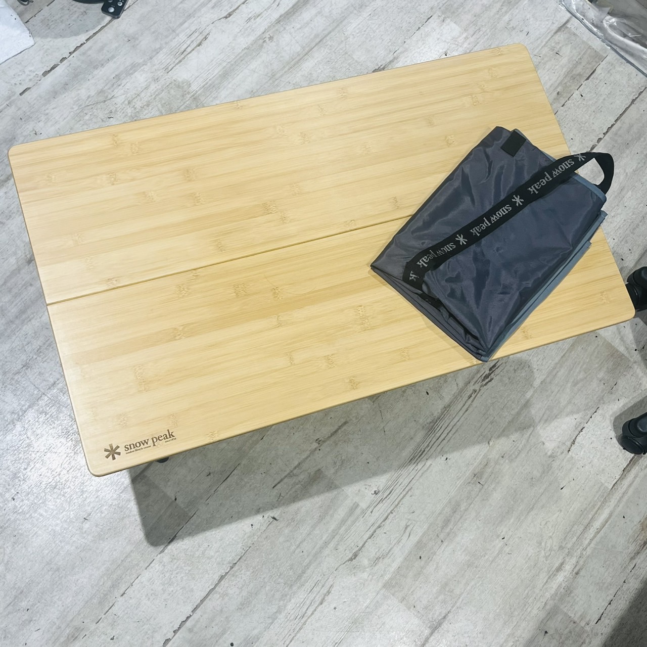 買取商品：ワンアクションローテーブル竹 LV-100TR アウトドアテーブル