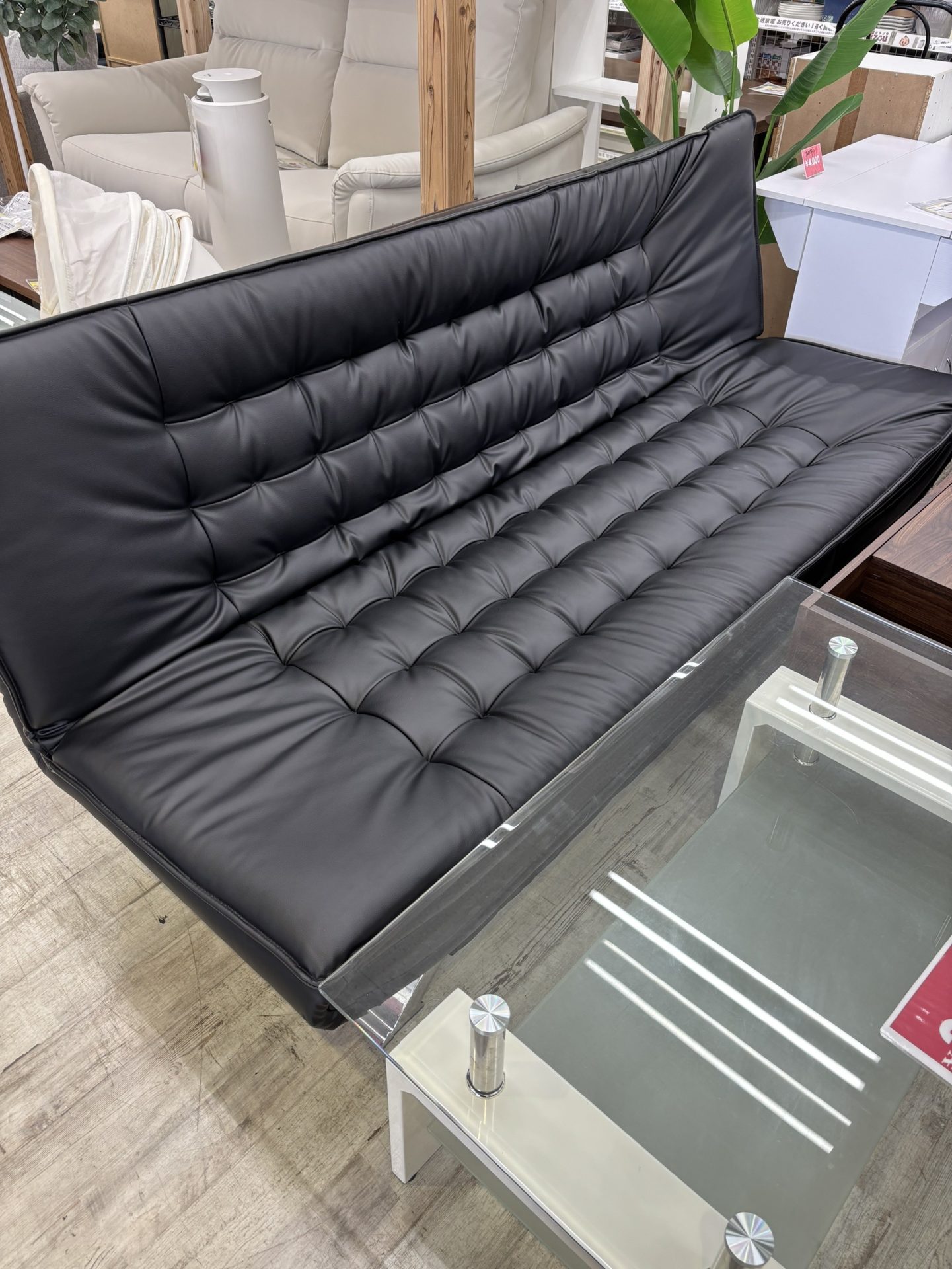買取商品：レザー ソファー ブラック