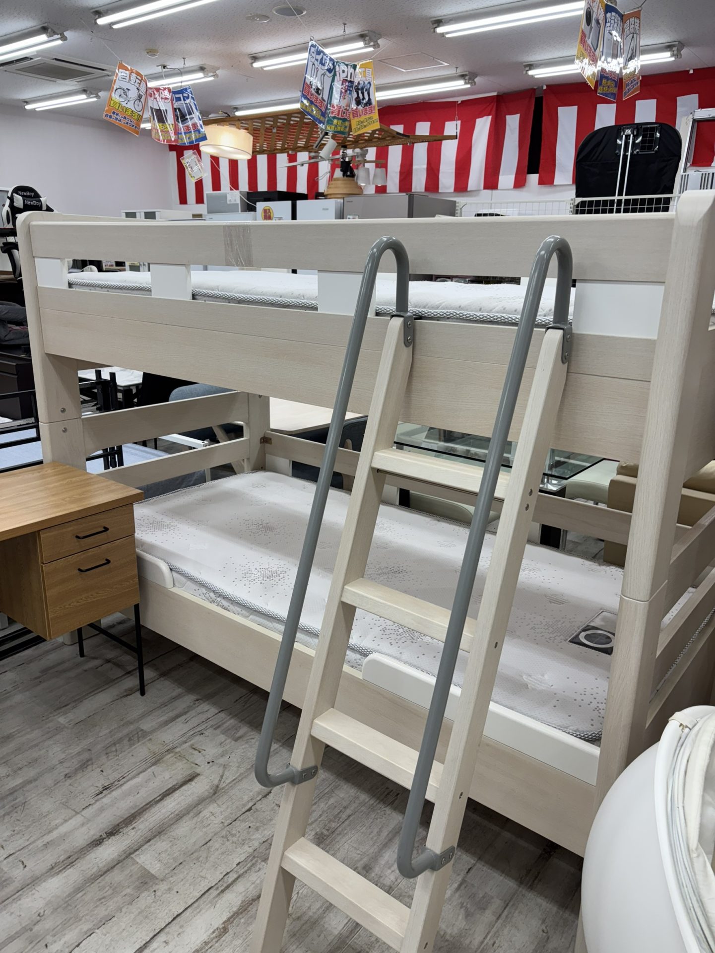 買取商品：二段ベット アイボリー
