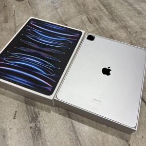 Apple iPad Pro 12.9インチ 第6世代 Wi-Fiモデル