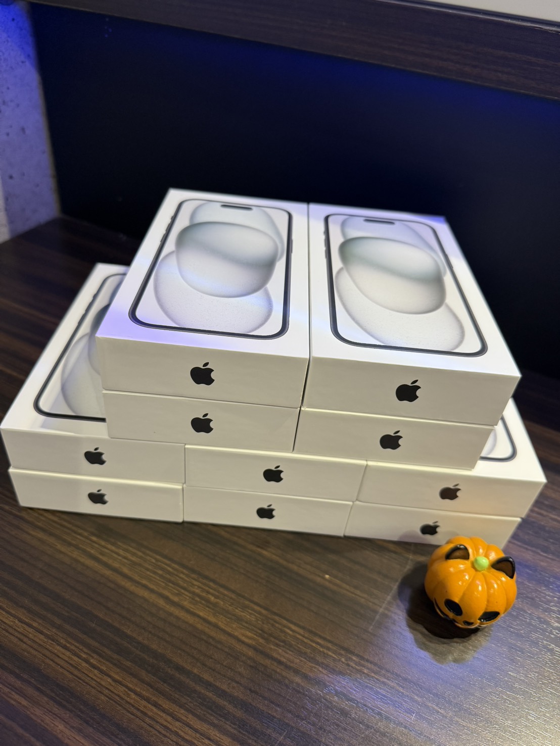 買取商品：iPhone15 256GB 合計10台