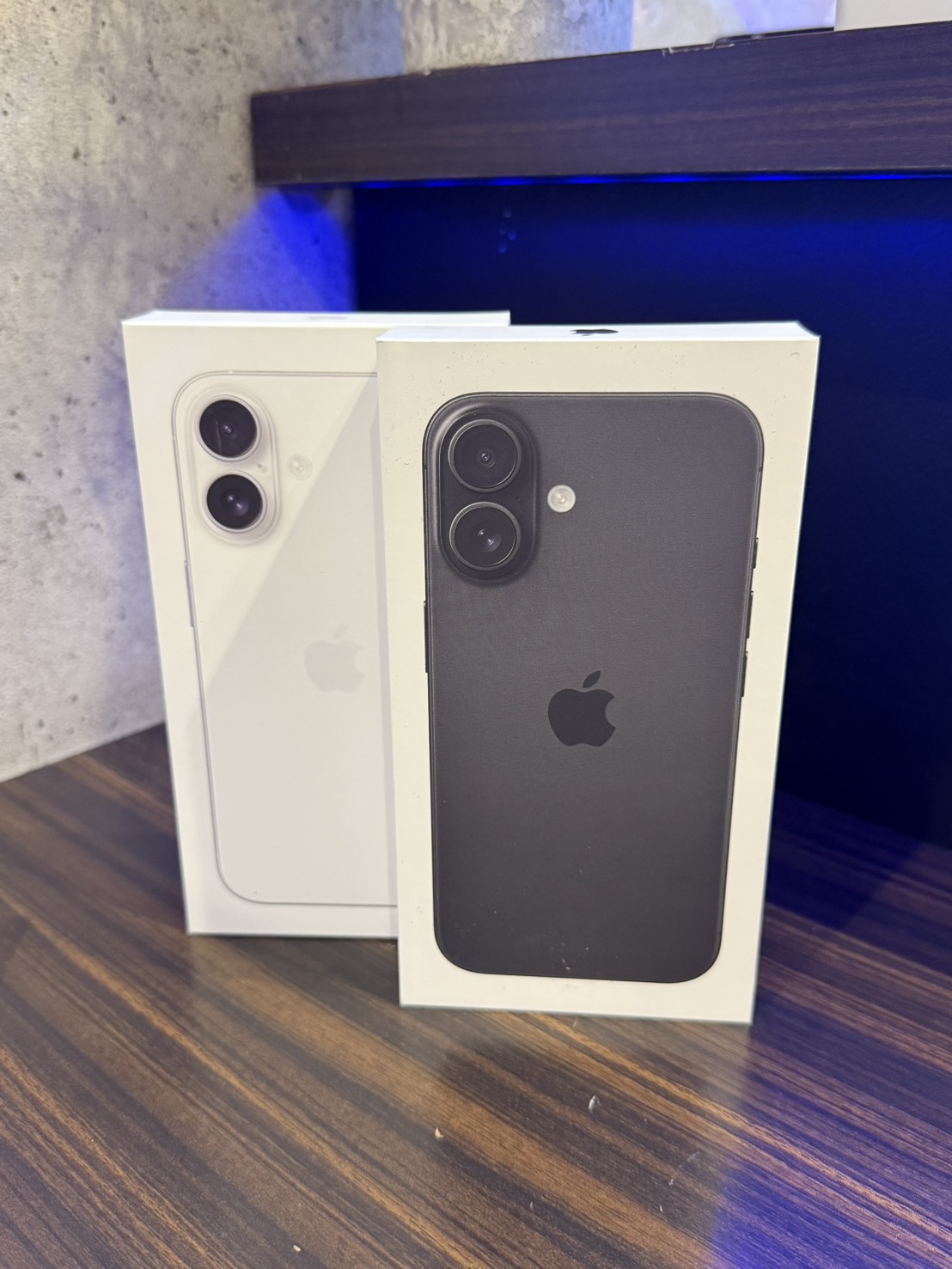 買取商品:iPhone16 シリーズ 合計2台