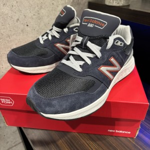 NB スニーカー MW880NR6 25.5cm
