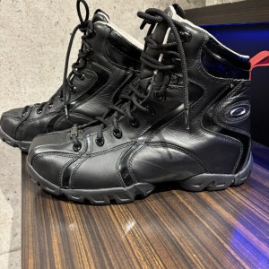 オークリー FLAKSIX アルサトブーツ/ミズノ フリーウォーク