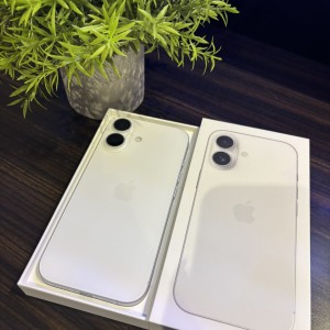 iPhone17 256GB ホワイト