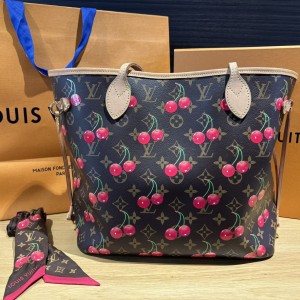 ルイ・ヴィトン ネヴァーフル トートバッグ