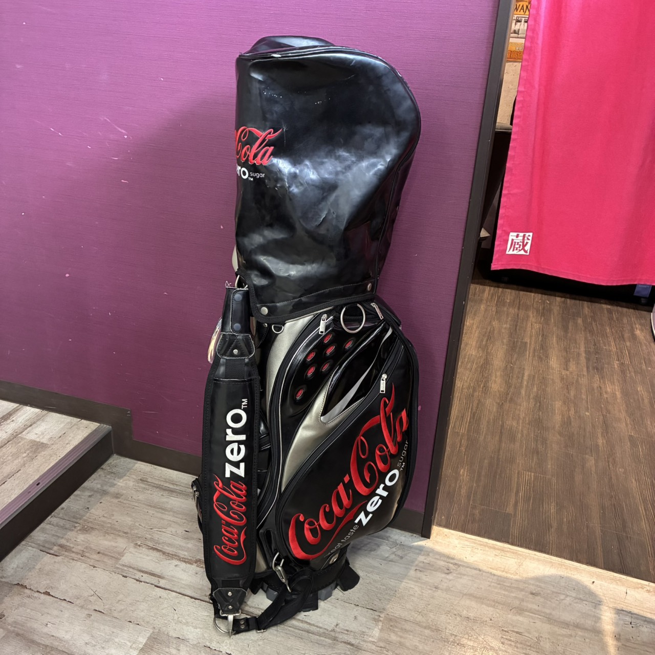 買取商品：コカ・コーラ ゼロ ゴルフ キャディバッグ